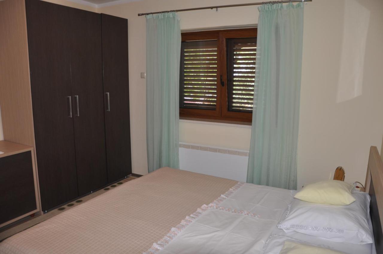Apartmani Karla Klenovica Luaran gambar