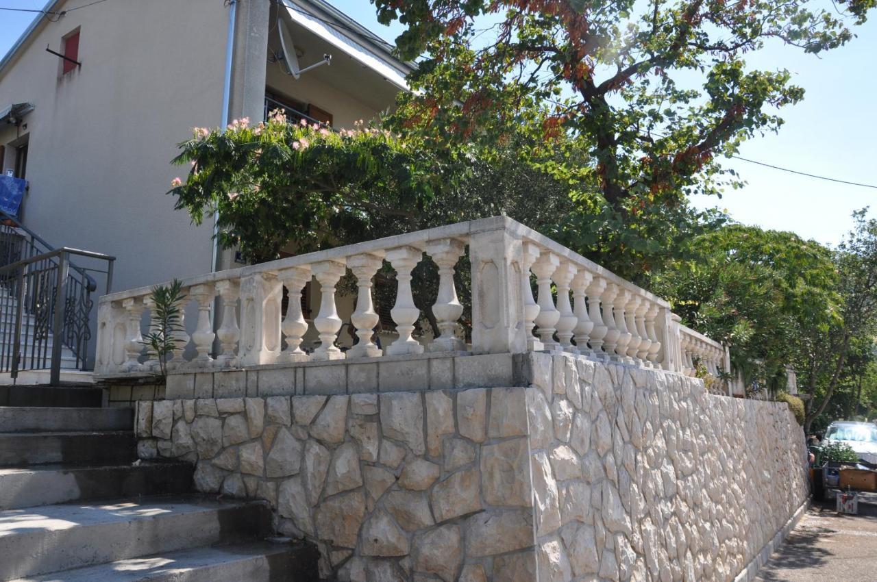 Apartmani Karla Klenovica Luaran gambar